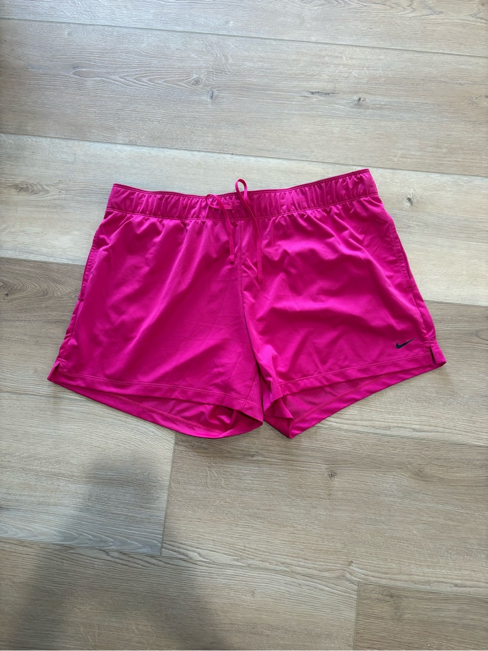 nike pink athletic shorts, NWT size XL